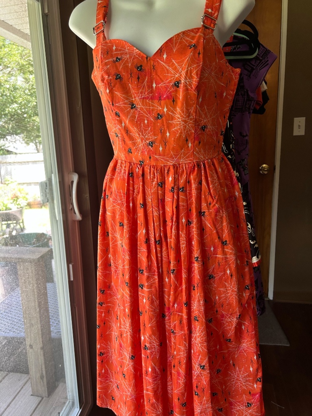 Halloween Ains and Elke spooky pinup dress!